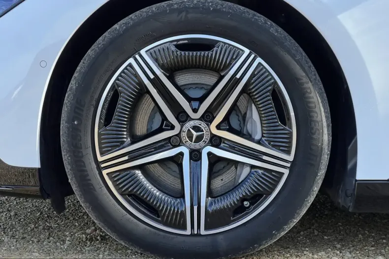Mercedes-Benz EQE din 2024 cu 26.942 km - oferta MER215959 - foto 8