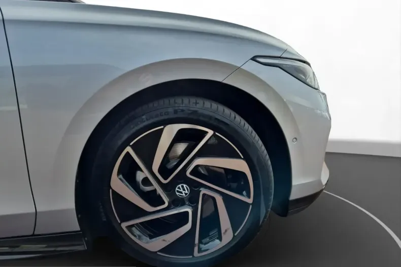 Volkswagen ID.7 din 2025 cu 16.300 km - oferta VOL215960 - foto 12