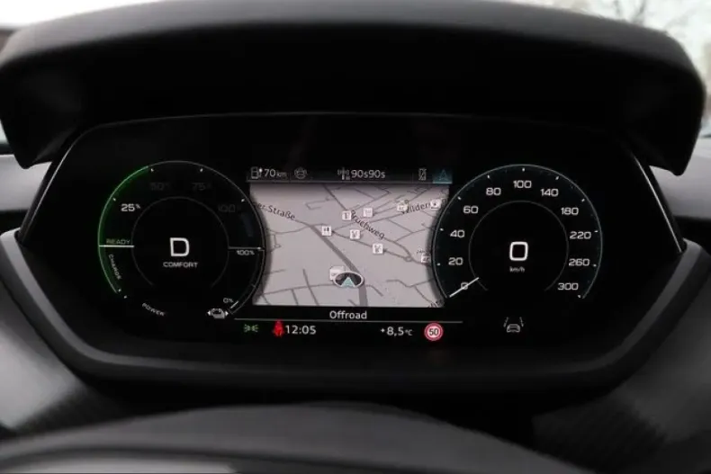 Audi RS e-tron GT din 2024 cu 7.960 km - oferta AUD215962 - foto 18