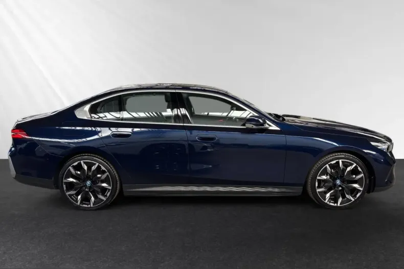 BMW i5 (Seria 5) din 2024 cu 39.500 km - oferta BMW215963 - foto 2