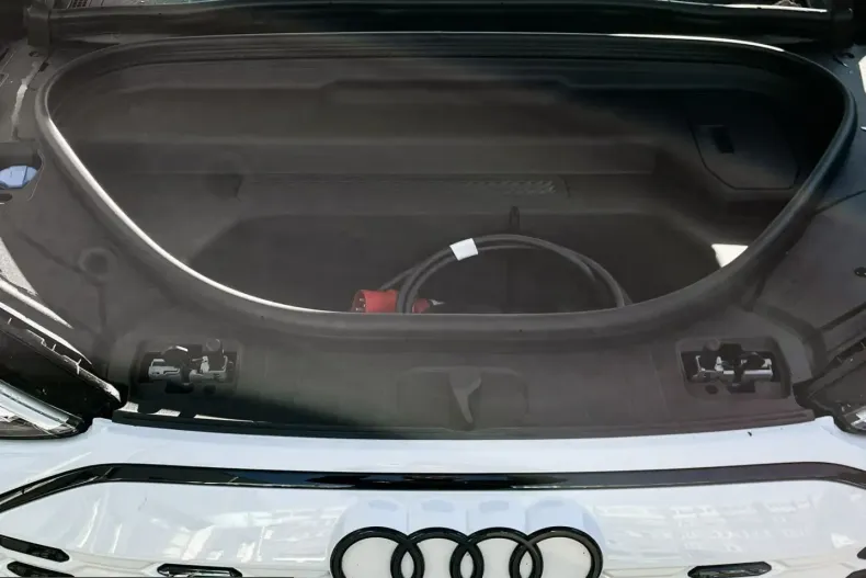 Audi Q6 e-tron din 2025 cu 16.996 km - oferta AUD215964 - foto 13