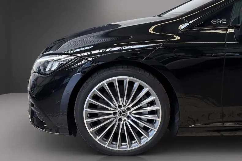 Mercedes-Benz EQE din 2025 cu 19.000 km - oferta MER215965 - foto 8