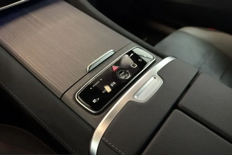 Mercedes-Benz EQE din 2025 cu 19.000 km - oferta MER215965 - foto 15