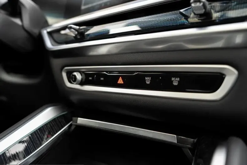 BMW X6 (Seria X) din 2025 cu 20.000 km - oferta BMW215967 - foto 20
