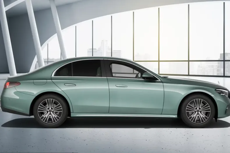 Mercedes-Benz E 220 (Clasa E) din 2024 cu 6.180 km - oferta MER215968 - foto 6