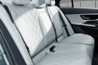 Mercedes-Benz E 220 (Clasa E) din 2024 cu 6.180 km - oferta MER215968 - foto 12