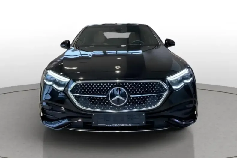 Mercedes-Benz E 220 (Clasa E) din 2025 cu 4.596 km - oferta MER215970 - foto 4