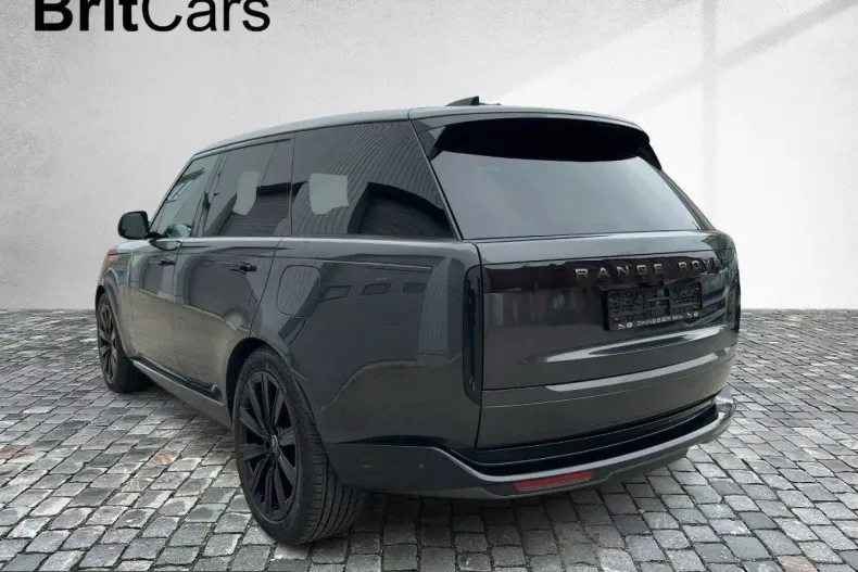 Land Rover Range Rover din 2025 cu 27.589 km - oferta LAN215971 - foto 3