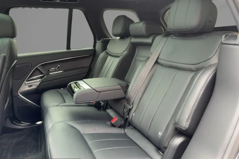 Land Rover Range Rover din 2025 cu 27.589 km - oferta LAN215971 - foto 9
