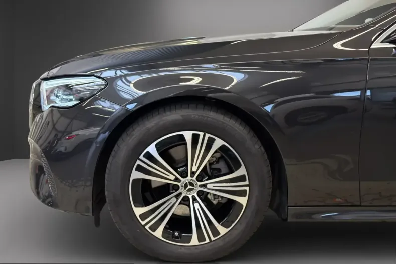 Mercedes-Benz E 220 (Clasa E) din 2025 cu 7.031 km - oferta MER215972 - foto 11