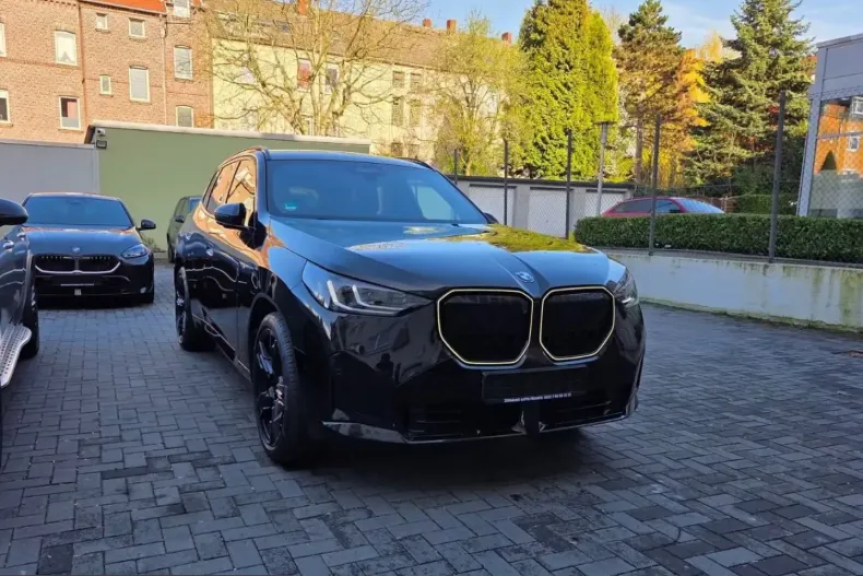 BMW X3 (Seria X) din 2026 cu 6.000 km - oferta BMW215973 - foto 1
