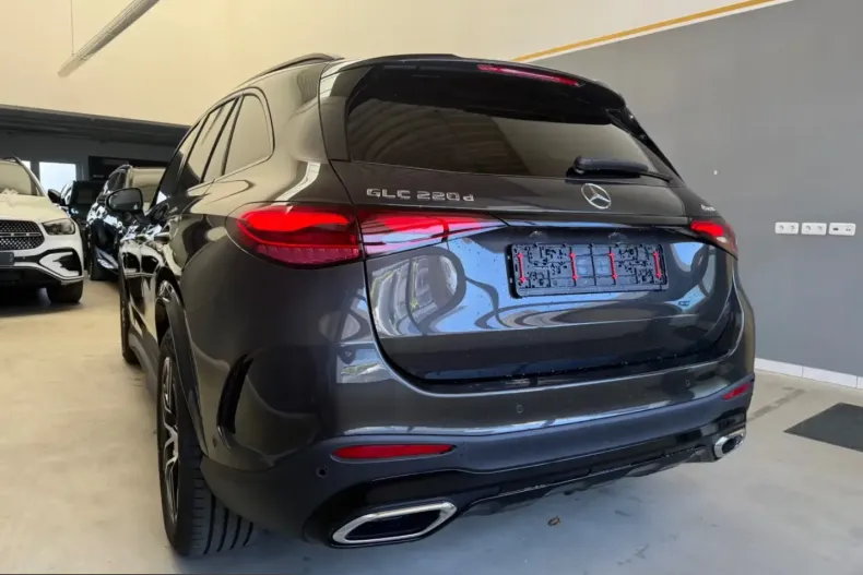 Mercedes-Benz GLC 220 (Clasa GLC) din 2025 cu 10 km - oferta MER215976 - foto 6