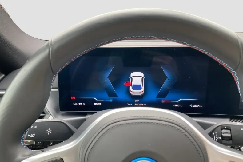 BMW i4 (Seria 4) din 2024 cu 21.038 km - oferta BMW215978 - foto 10