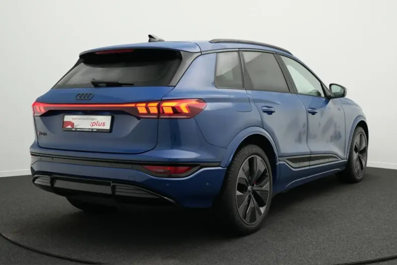 Audi SQ6 e-tron din 2025 cu 11.797 km - oferta AUD215981 - foto 2