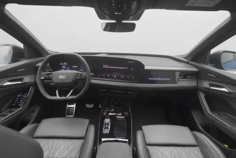 Audi SQ6 e-tron din 2025 cu 11.797 km - oferta AUD215981 - foto 3