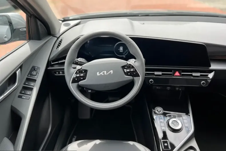 Kia Niro din 2023 cu 24.580 km - oferta KIA215982 - foto 6
