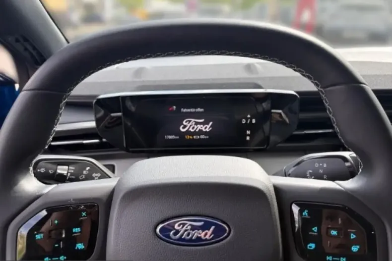 Ford Capri din 2025 cu 17.001 km - oferta FOR215984 - foto 7