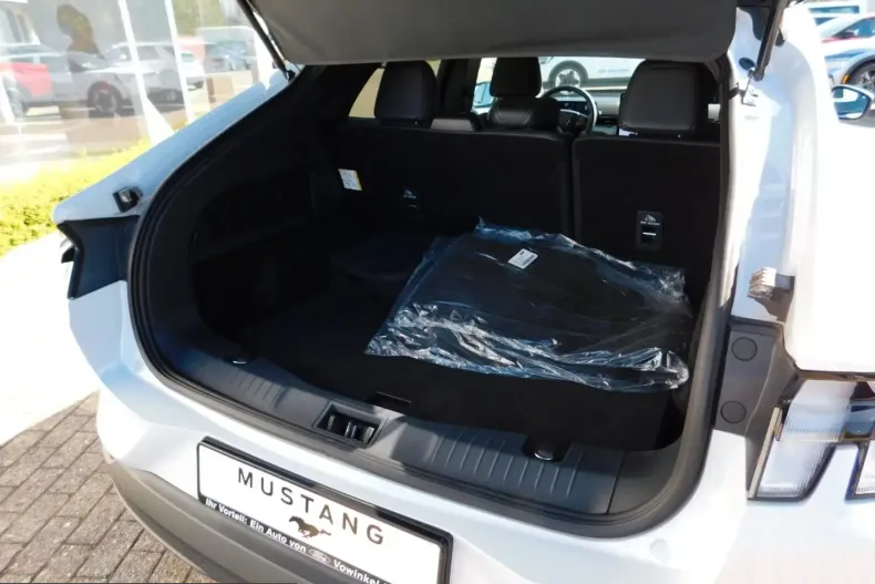 Ford Mustang Mach-E din 2023 cu 63.000 km - oferta FOR215989 - foto 35