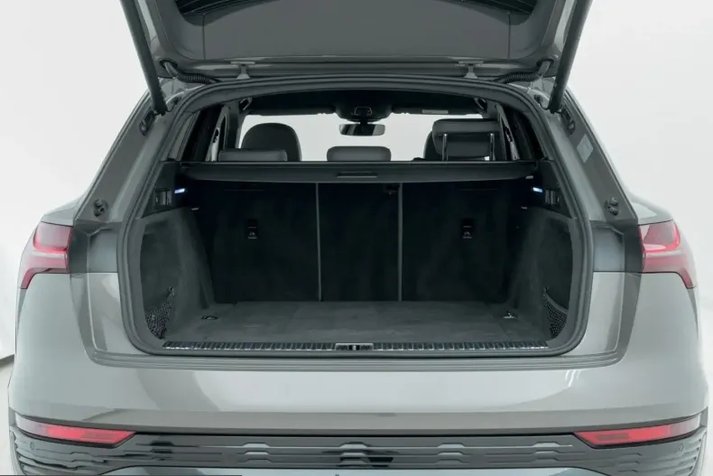Audi Q8 e-tron din 2023 cu 21.940 km - oferta AUD215991 - foto 21