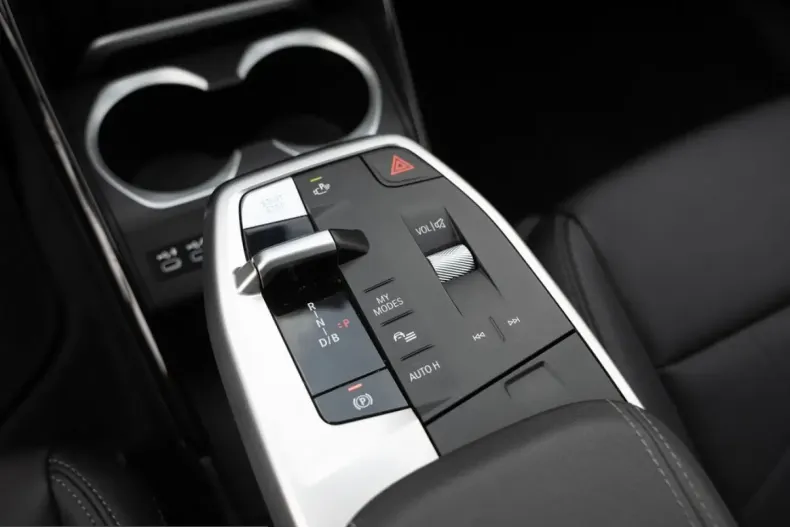 BMW iX1 (Seria X) din 2023 cu 48.275 km - oferta BMW215993 - foto 18
