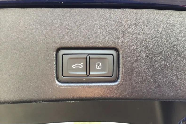 Audi Q4 e-tron din 2024 cu 49.505 km - oferta AUD215995 - foto 16