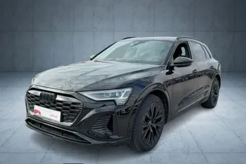 Audi Q8 e-tron din 2023 - oferta AUD215996