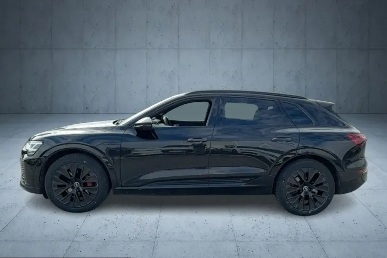 Audi Q8 e-tron din 2023 cu 55.493 km - oferta AUD215996 - foto 2