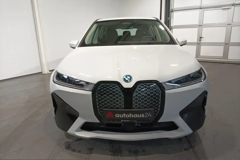 BMW iX din 2023 cu 38.159 km - oferta BMW215998 - foto 2