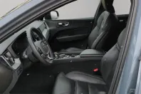 Volvo XC60 din 2022 cu 59.832 km - oferta VOL216002 - foto 4