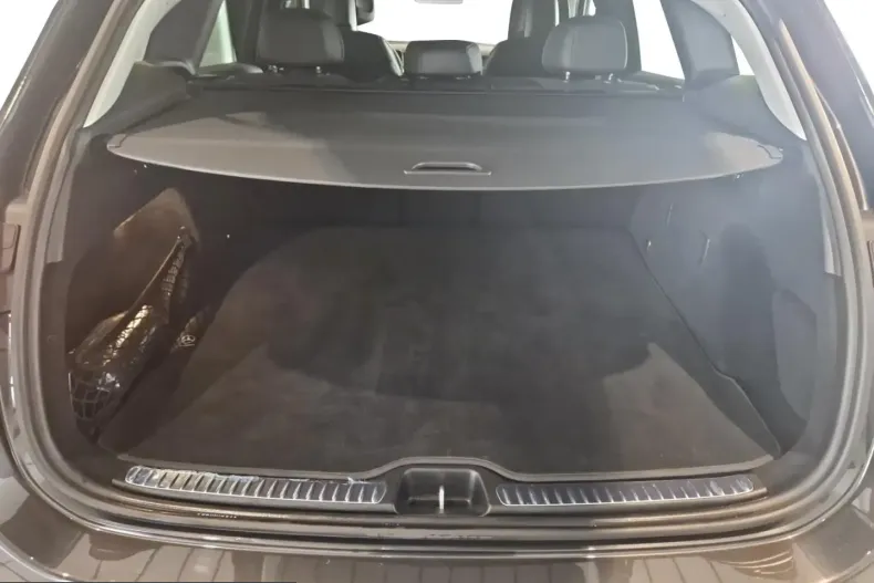 Mercedes-Benz GLC 200 (Clasa GLC) din 2023 cu 31.054 km - oferta MER216019 - foto 6