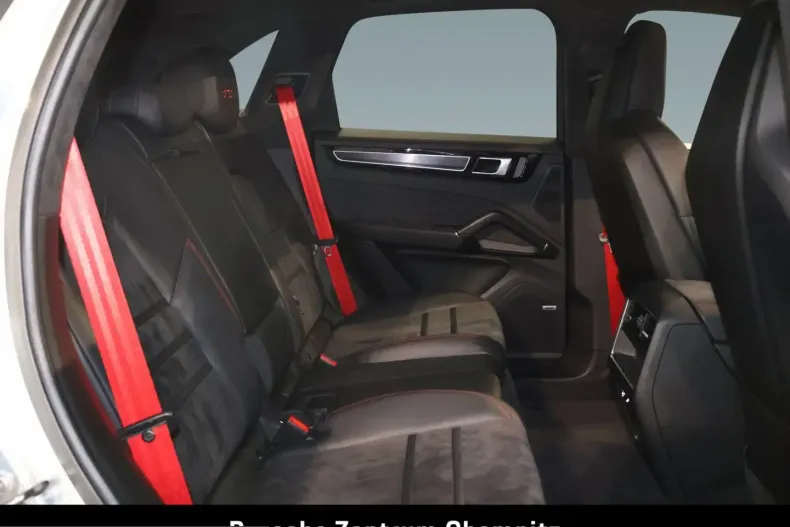 Porsche Cayenne din 2022 cu 48.030 km - oferta POR216030 - foto 9