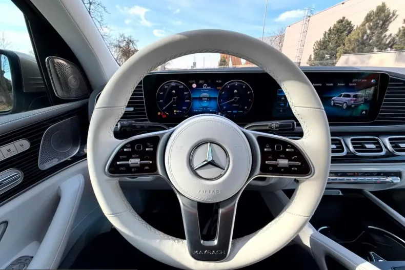 Mercedes-Benz GLS 600 (Clasa GLS) din 2024 cu 5.442 km - oferta MER216032 - foto 9