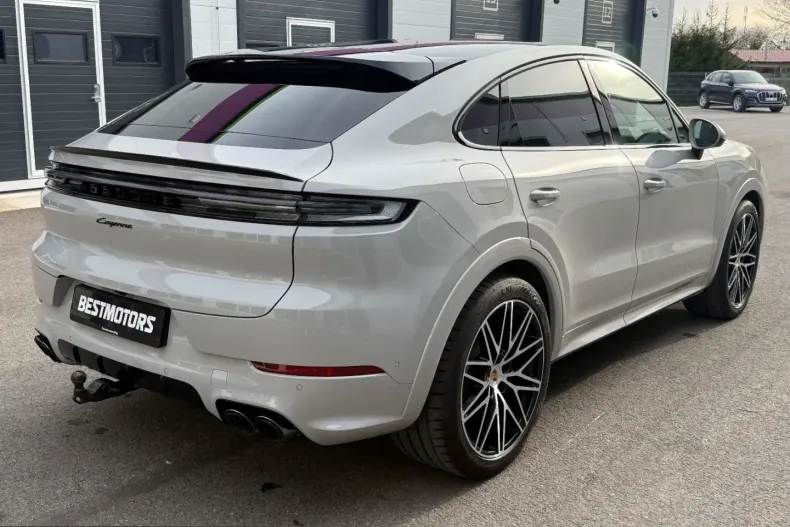 Porsche Cayenne din 2025 cu 10.900 km - oferta POR216035 - foto 5
