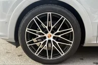 Porsche Cayenne din 2025 cu 10.900 km - oferta POR216035 - foto 8