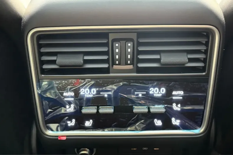 Porsche Cayenne din 2025 cu 10.900 km - oferta POR216035 - foto 22
