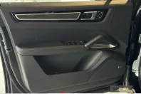 Porsche Cayenne din 2022 cu 44.947 km - oferta POR216037 - foto 9