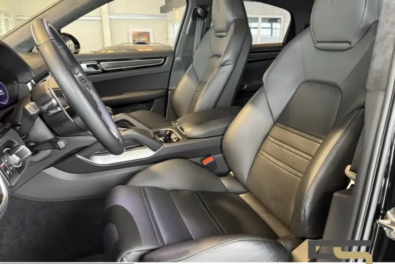 Porsche Cayenne din 2022 cu 44.947 km - oferta POR216037 - foto 12