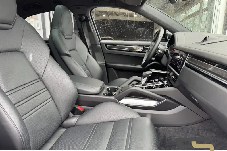 Porsche Cayenne din 2022 cu 44.947 km - oferta POR216037 - foto 13