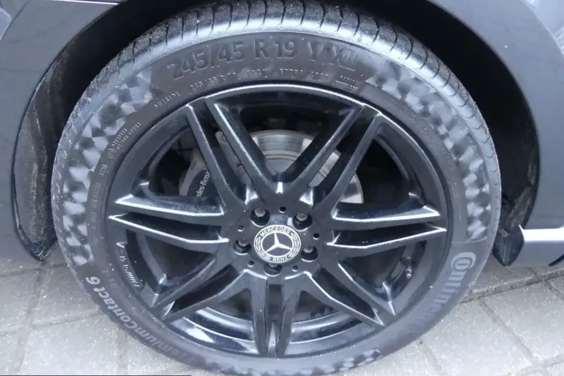 Mercedes-Benz V 300 (Clasa V) din 2021 cu 64.555 km - oferta MER216074 - foto 34