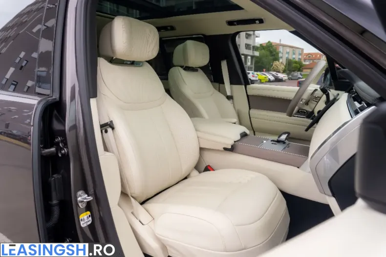 Land Rover Range Rover din 2025 cu 3.743 km - oferta LAN216079 - foto 25