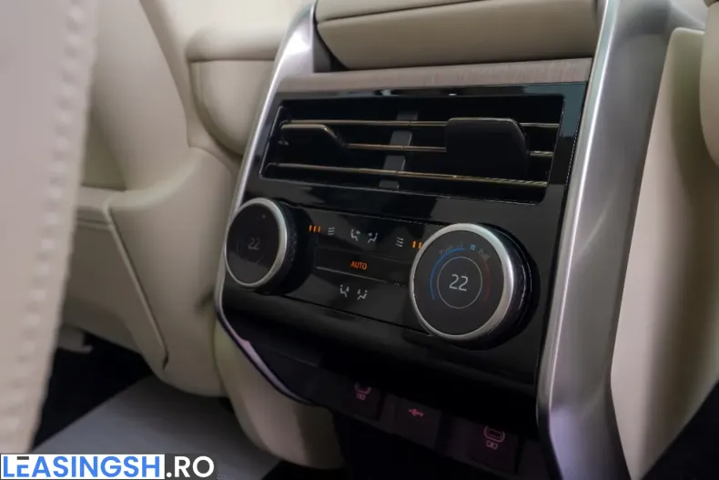 Land Rover Range Rover din 2025 cu 3.743 km - oferta LAN216079 - foto 32