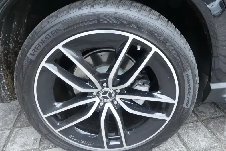 Mercedes-Benz GLE 400 (Clasa GLE) din 2023 cu 32.948 km - oferta MER216081 - foto 35