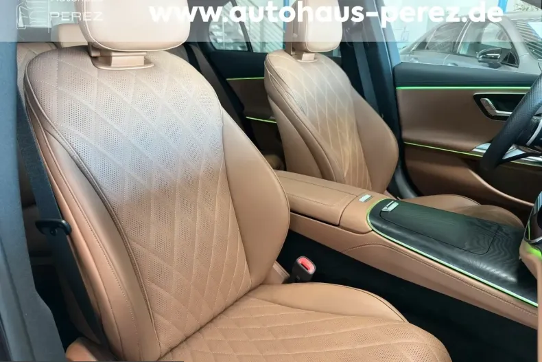 Mercedes-Benz E 450 (Clasa E) din 2024 cu 16.599 km - oferta MER216091 - foto 7