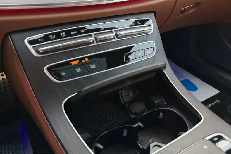 Mercedes-Benz E 450 (Clasa E) din 2022 cu 39.000 km - oferta MER216094 - foto 19