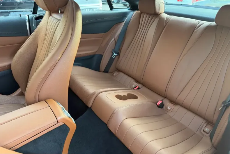 Mercedes-Benz E 450 (Clasa E) din 2022 cu 39.000 km - oferta MER216094 - foto 21