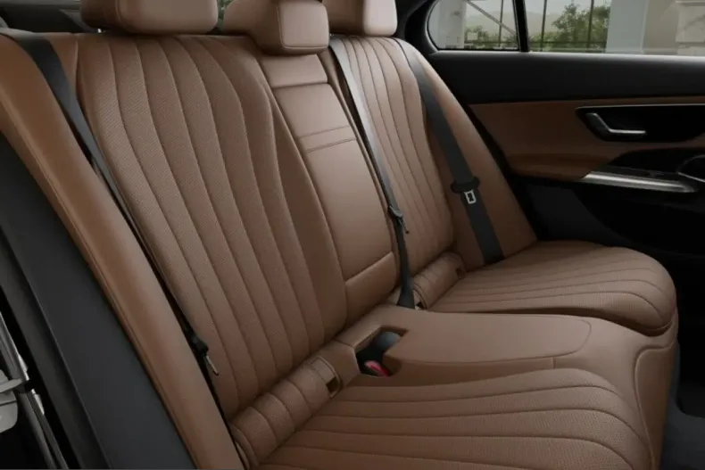 Mercedes-Benz E 450 (Clasa E) din 2025 cu 33.685 km - oferta MER216095 - foto 9