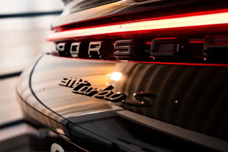 Porsche 992 din 2024 cu 10.300 km - oferta POR216098 - foto 9