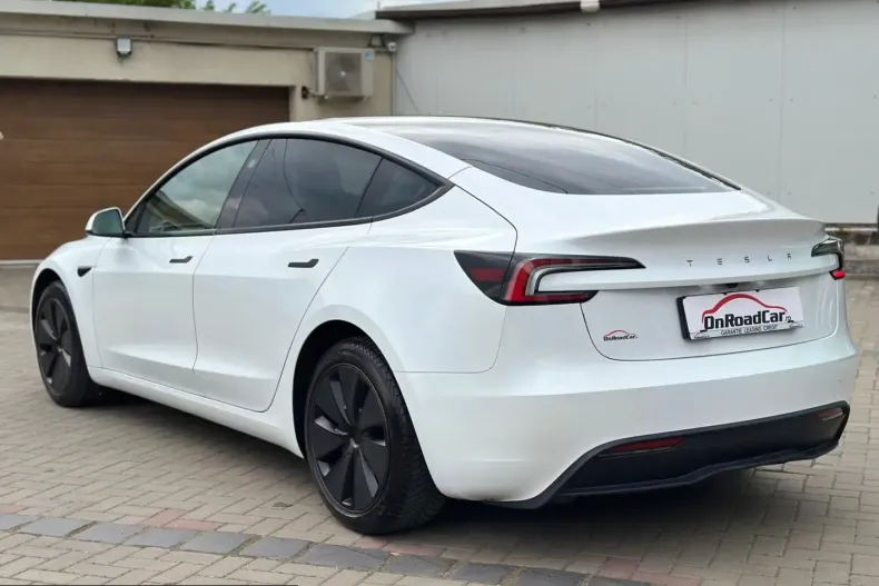Tesla Model 3 din 2024 cu 66.734 km - oferta TES216103 - foto 3