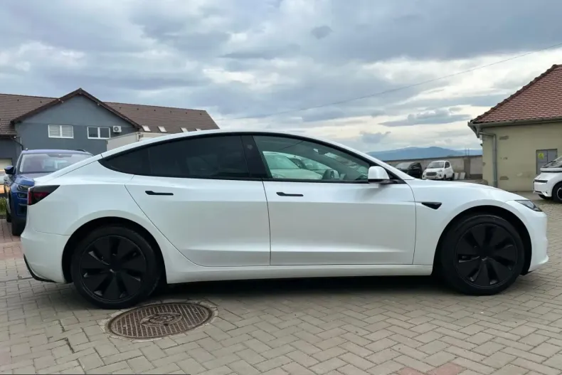 Tesla Model 3 din 2024 cu 66.734 km - oferta TES216103 - foto 15