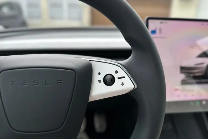 Tesla Model 3 din 2024 cu 66.734 km - oferta TES216103 - foto 29